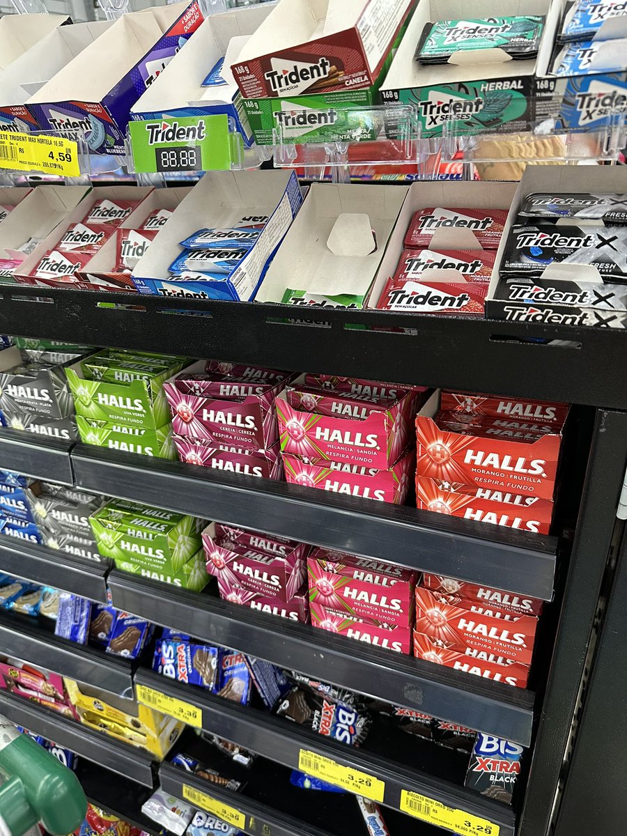 TuaneCamila5's tweet photo. @flferronato #NaoComaBis e nenhum produto da mondelez … ❌❌❌❌❌🤮🤮🤮🤮 https://t.co/etgeO9ZJnj