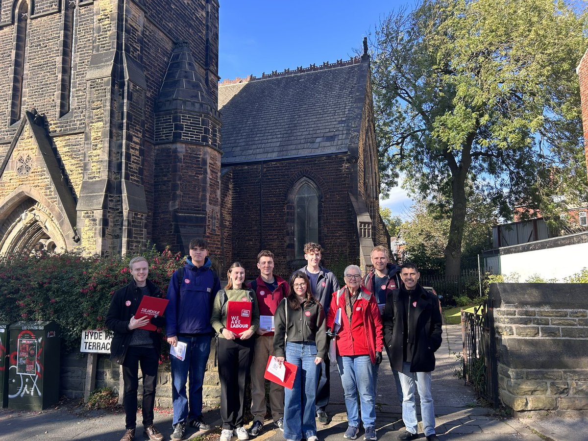 LeedsLabourSoc's tweet photo. Great to be out in Hyde Park campaigning today with MP @alexsobel and Councillors @al_garthwaite &amp; @izaakww 🌹🌹🌹 https://t.co/gzEoJceTu4