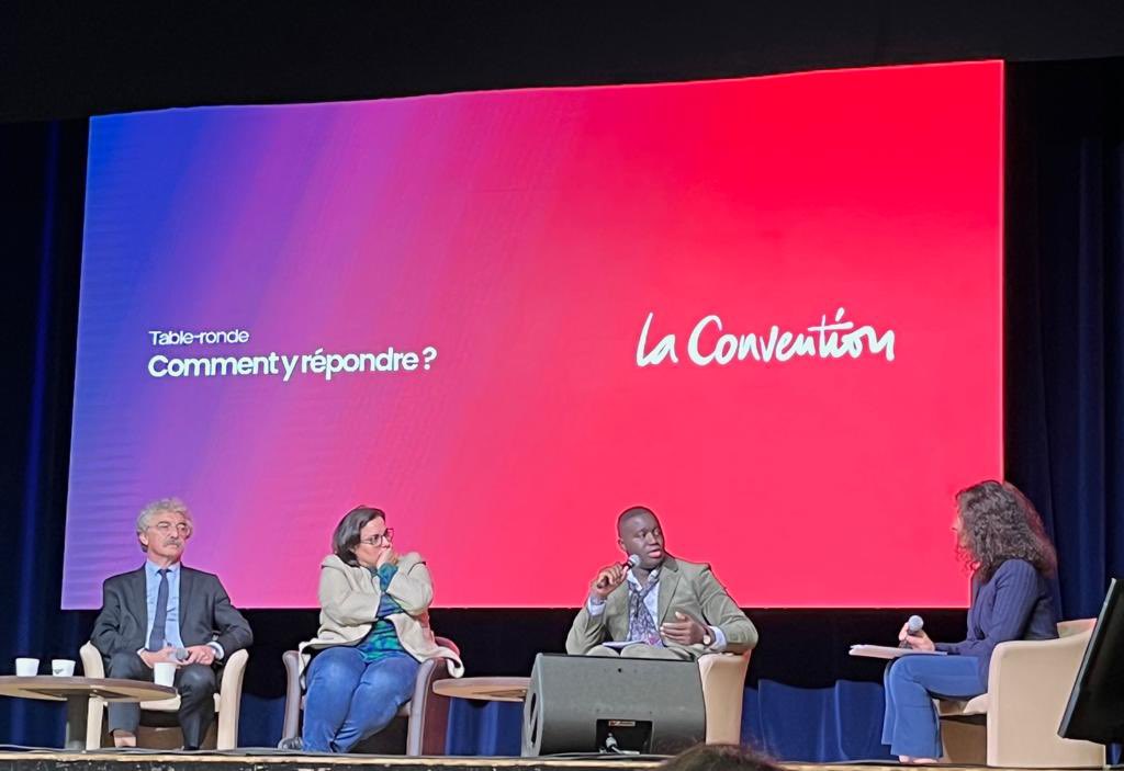 👉À la triple peine des #étudiants : revenus modestes, espaces de vie restreints, peu de logement décent &amp; abordable, proposons un triple plan : construction de nouvelles résidences universitaires, réhabilitation d’anciennes &amp; sanctuarisation des aides au #logement. #LaConvention