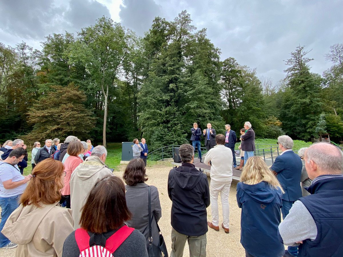 nmeary's tweet photo. Inauguration ce matin de la restauration de la continuité écologique du Vaularon à Gometz-le-Chatel.

C’est un projet exemplaire porté par le @siahvy et soutenu par le @cdessonne qui a notamment renaturé les berges, rétabli les méandres et recréé 900m2 de zones humides. https://t.co/w8KH2sLr5g