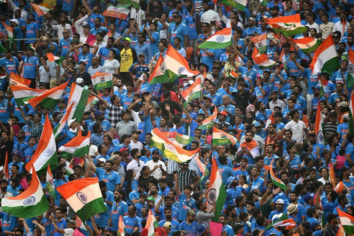 JustFukreyThing's tweet photo. Team India win by 7 wicket 🇮🇳✨💯 #RohitSharma𓃵 #ICCCricketWorldCup23
#RohitSharma𓃵
#INDvsPAK #PumaDiveHotstar #ViratKohli𓃵 #RohitSharma #ThankYouBCCI
#pakvsind https://t.co/pawK45xps8