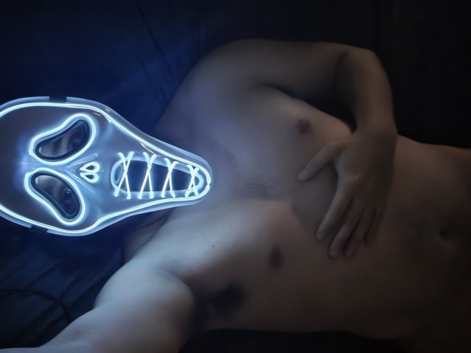 Ghostface is cumming for you and I'll make you Scream 😏😈  (Full video on OF!) https://t.co/u4mHNLWX8