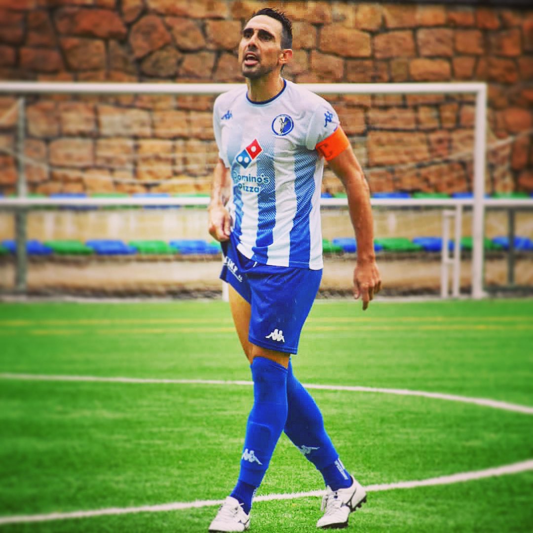 sergio_sanjo's tweet photo. 🗣️ 🆅🅰🅼🅾🆂 🆄🅳🆄 !!

@UDUsera @KappaSport_ES @mizunoiberia 

#udu #vamosudu #usera #football https://t.co/8ebxa0qZoe