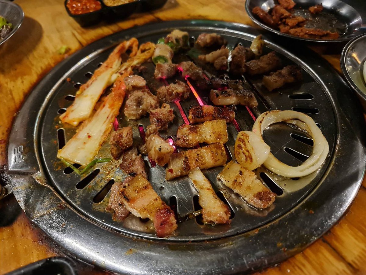 mapang1579's tweet photo. Gangnam BBQ https://t.co/h2prlqe3ZS