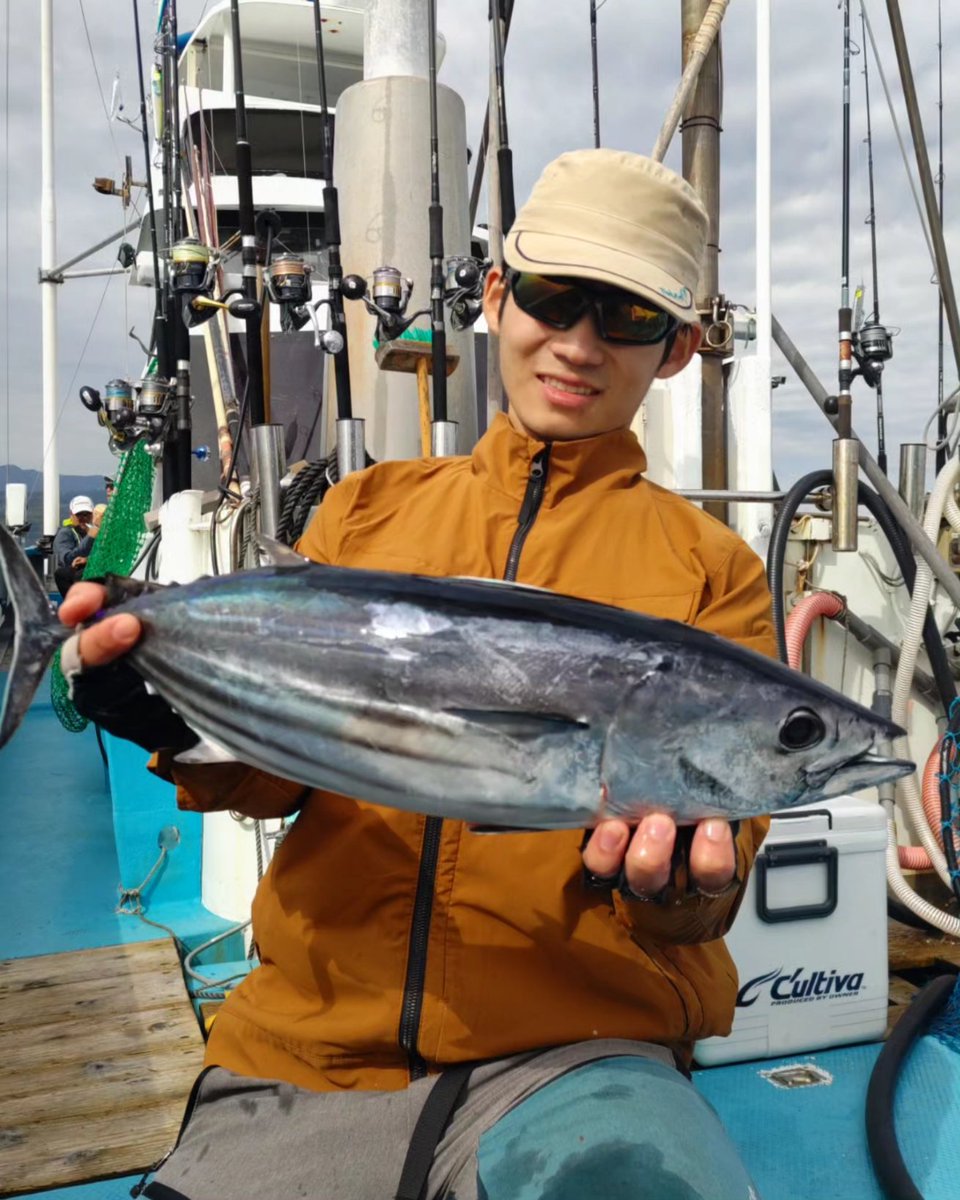 zuefishing's tweet photo. カツオキャスティング
体色綺麗すぎるな https://t.co/BSh5XgtXHf
