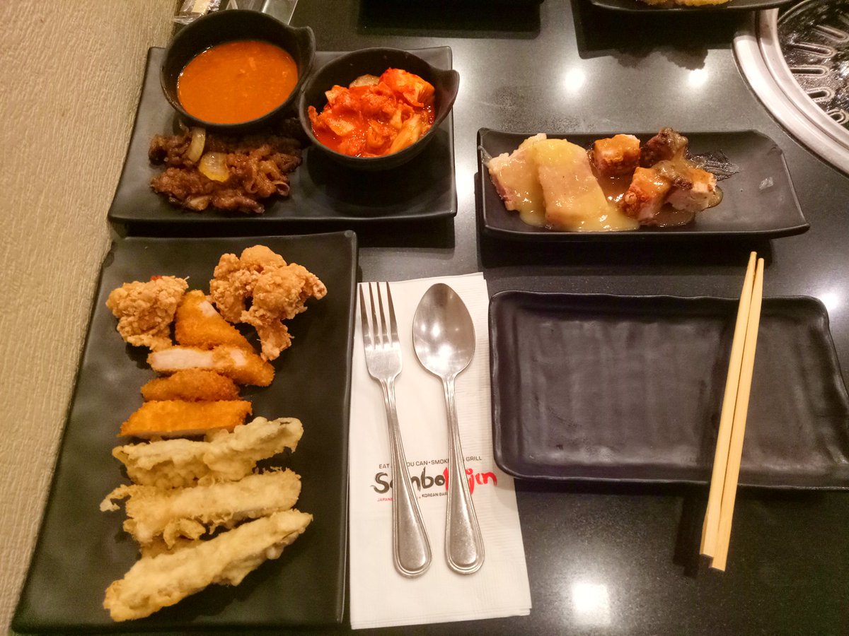 paupaw04's tweet image. #sambokojin #techmod #teambuilding #friends #family #foodtrip #food #buffet #grill #sushi #seafood #kimchi #soup #clam #tonkatsu #tofu #cheese #teriyaki #icecream #strawberry #strawberryicecream #avocado #avocadoicecream #sprinkles #chocochip #chocolatechip #deepfried #dinner