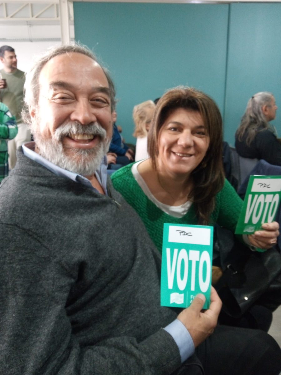 PDC808UY's tweet photo. Cumpliendo con el #PlenarioNacional del @Frente_Amplio
La democracia interna como herramienta, siempre💪🇺🇾
@JorgeChilenoR
@CanelonesPdc 
@pdcSalto 
@PdcColonia https://t.co/Na1JFzeKXU