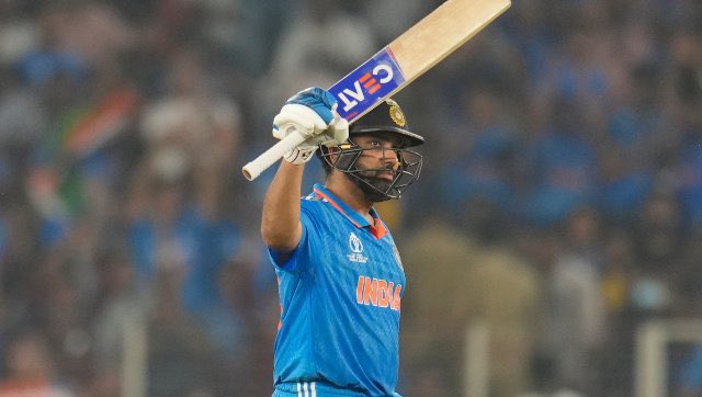 infoadaa12's tweet photo. King of day❤️❤️
#RohitSharma #IndiaVsPakistan https://t.co/V7YTH3sBr7