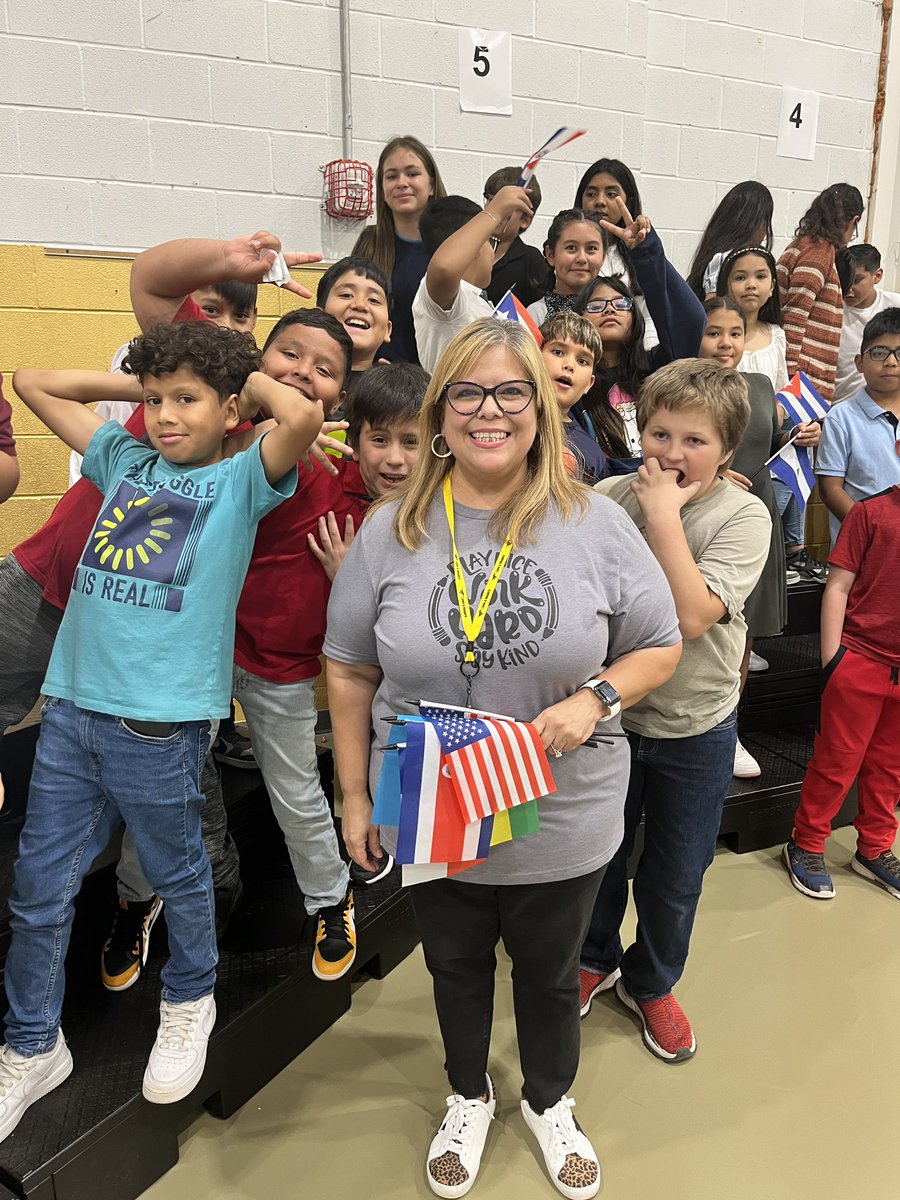 PurcellShellye's tweet photo. What an incredible musical celebration by Ms. Sanchez and our 5th Graders. We  have had a great time on campus celebrating Hispanic Heritage Month! Viva Highland Lakes! #loveyourpeople https://t.co/wMR6TIsHsX