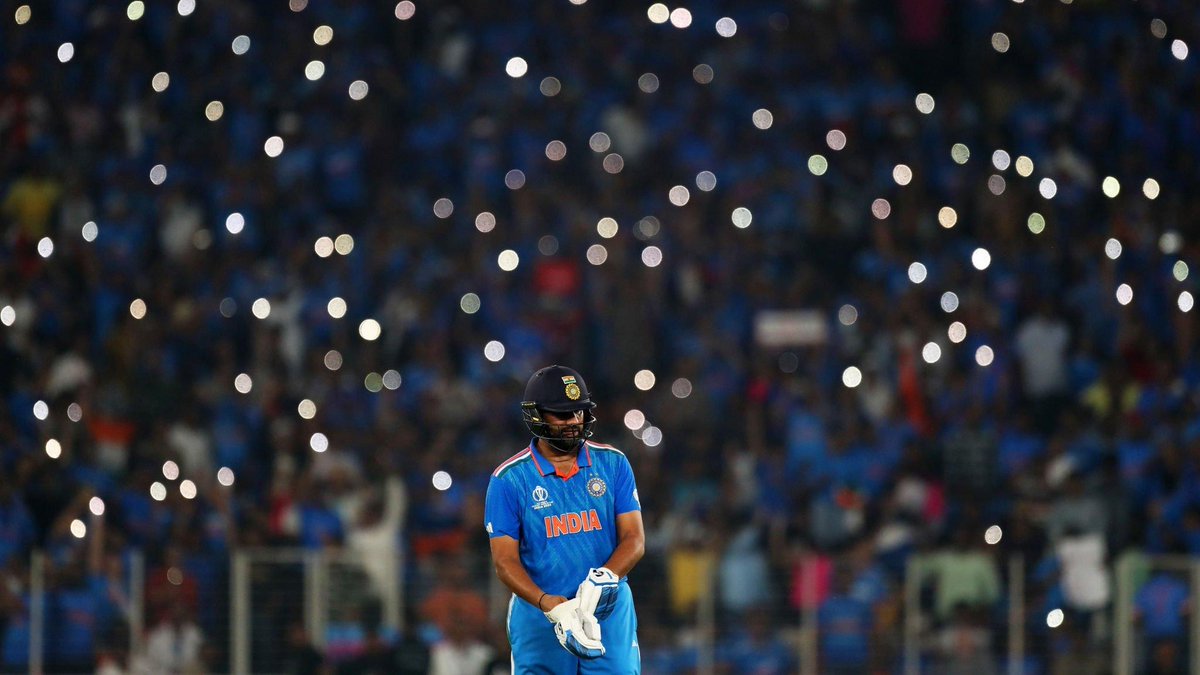 _IamRo45's tweet photo. As a team, we dedicate this win to the victims of Israel.
We march on. 💙🇮🇳

#INDvsPAK https://t.co/MRFFzJ8pk8