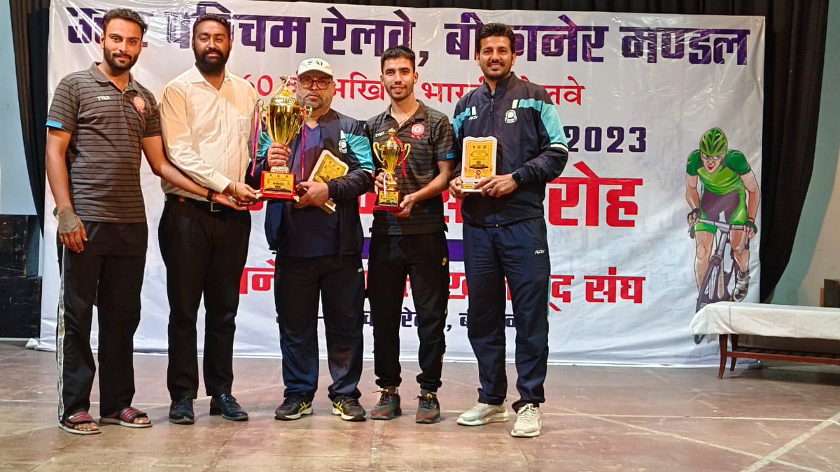 SirhindBranch's tweet photo. आज ऑल इंडिया इंटर रेलवे साइकिलिंग चैंपियनशिप 2023 उत्तर पश्चिम रेलवे ने बीकानेर में करवाया.नॉर्दर्न रेलवे की टीम ने चैंपियन का खिताब जीता और अंबाला मंडल के साइकिलिस्ट नमन कपल बेस्ट स्पोर्ट्समैन बने. हमारी नॉर्दर्न रेलवे मेंस यूनियन अंबाला मंडल की टीम की तरफ से सभी को हार्दिक बधाई https://t.co/VFiqzVyOkq