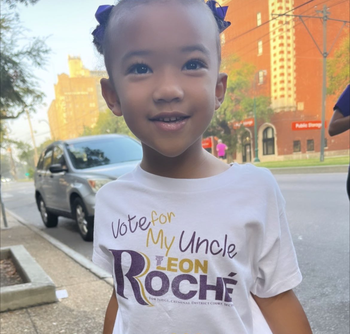 LeonRoche4Judge's tweet photo. #TeamRoche is all over the city today! If you see us, say hi 👋🏾 and head to the polls! https://t.co/ot4LZ0VGDB