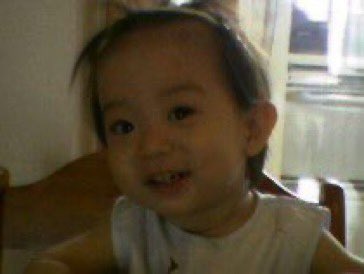 minjuprkk's tweet photo. Baby Minju! How old do you think I was in these pics? https://t.co/YqDFvRKp42