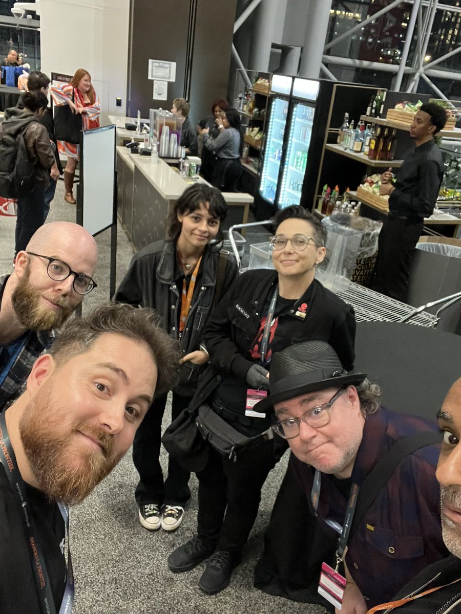 jonathanglapion's tweet photo. The dinner gang! #NYCC2023 #teamspawn https://t.co/zZIKXFqCOD