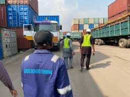 KasimMutallab's tweet photo. Port operations #EMOG https://t.co/YBsECbAGui
