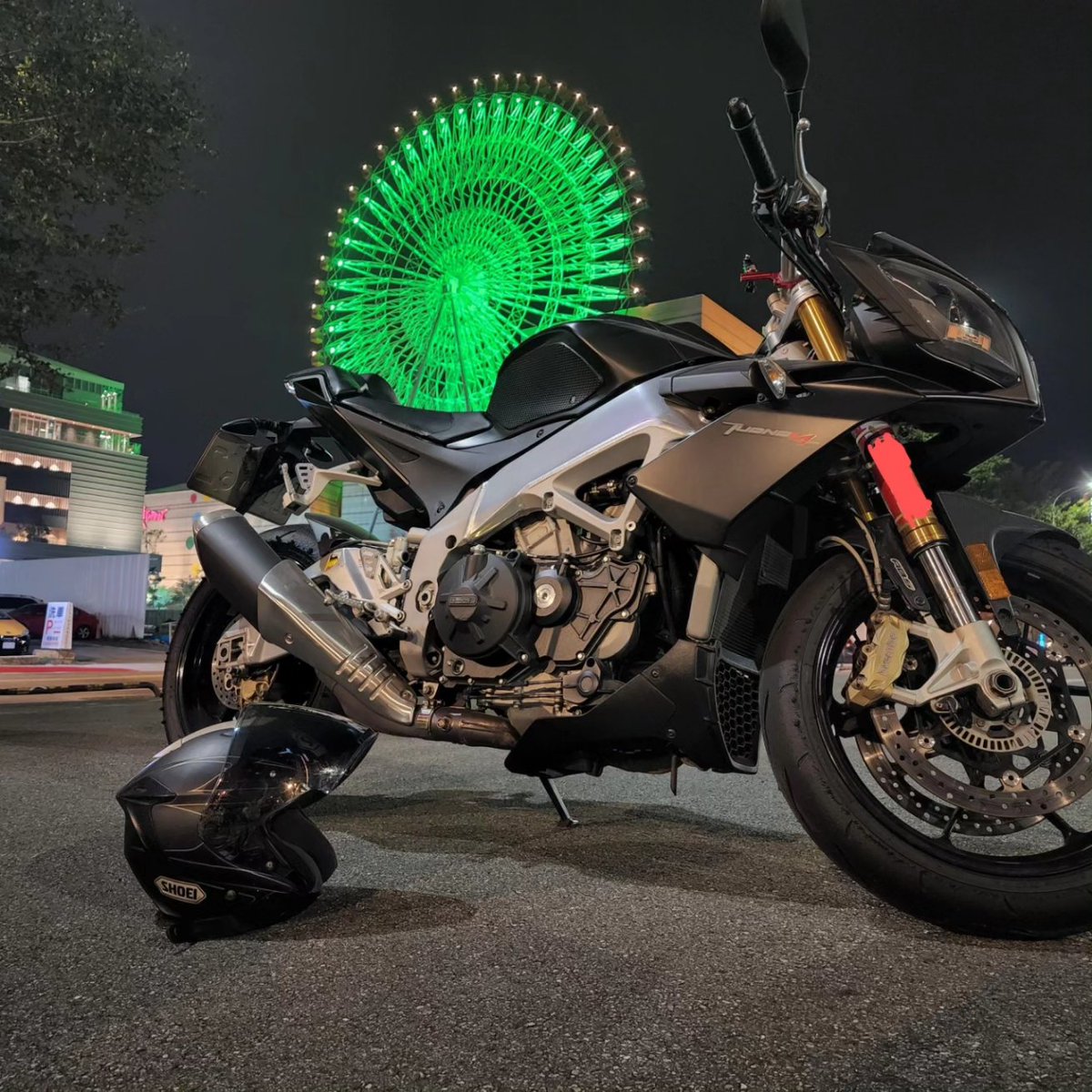 heerochang's tweet photo. ドライブに行く
#tuonov4
#aprilia
#摩天輪
#ドライブ https://t.co/ItjshJX5Lz