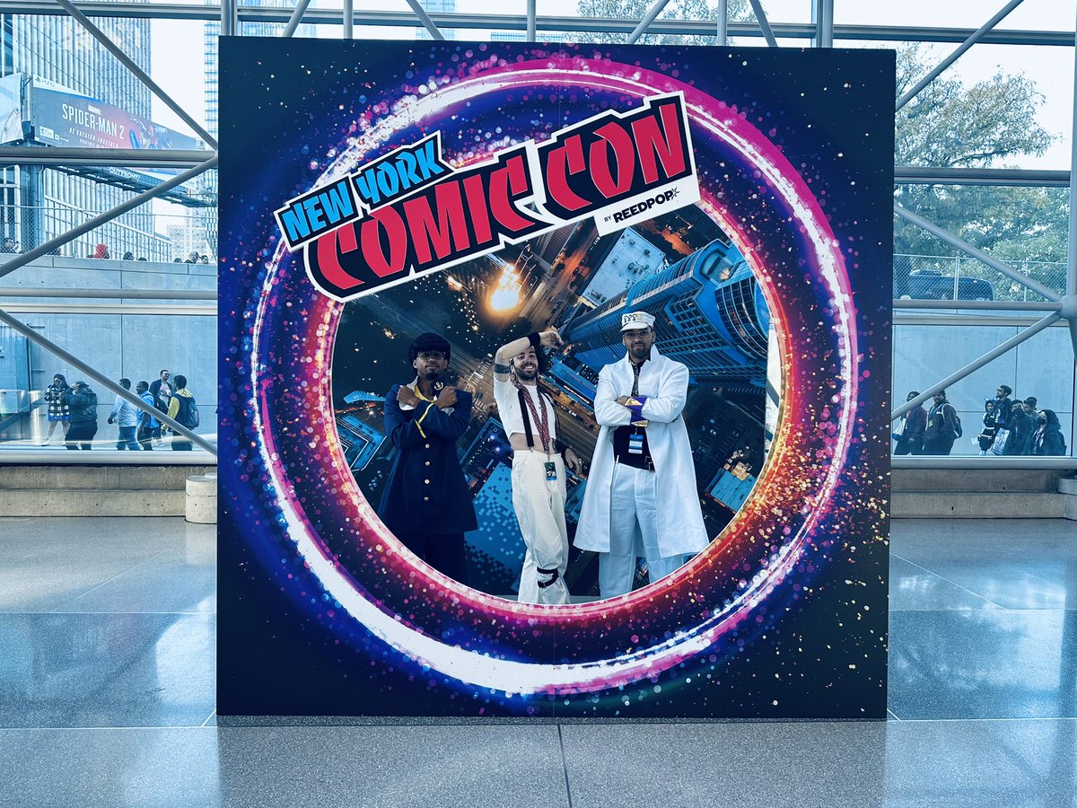 Maxzilla35's tweet photo. Day 2 #NYCC2023 https://t.co/eWTbUjD41E