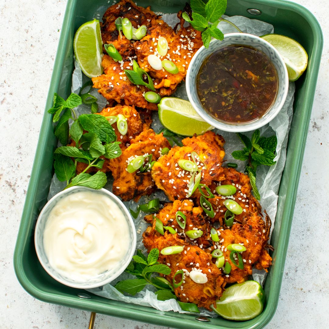 TheFlexitarian's tweet photo. 🧵1/2 Only 3 more sleeps until the publication day of my new cookbook "Less Meat, More Plants" 🤗

#lessmeatmoreplants #cookbook #ebook #free #flexitarian #vegan #vegetarian #meatfree #instafood #recipes #delicious #instagood #veggie #plantbased #healthyfood #food #foodie #yummy https://t.co/rZcIXQCYUV