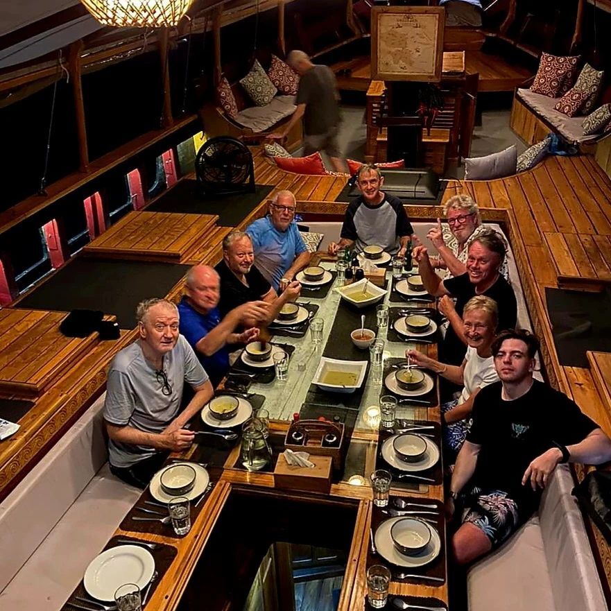 CalicoCharters's tweet photo. Savor the mouthwatering food served on Calico Jack Liveaboard 🏴‍☠️ 
after an exhilarating dive, let  hearty meals replenish your energy and satisfy your post-dive cravings. https://t.co/KSft8ok08A https://t.co/xETqlM3q6l
