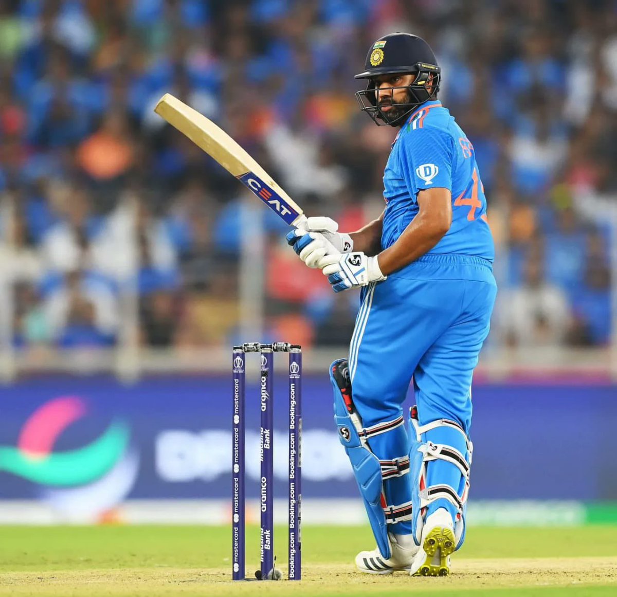 Aruna_DK's tweet photo. Congratulations to our #MenInBlue for their win against Pakistan today.

I am hopeful that our boys will surely bring the World Cup home.

#IndVsPak https://t.co/8olfkPcVlc