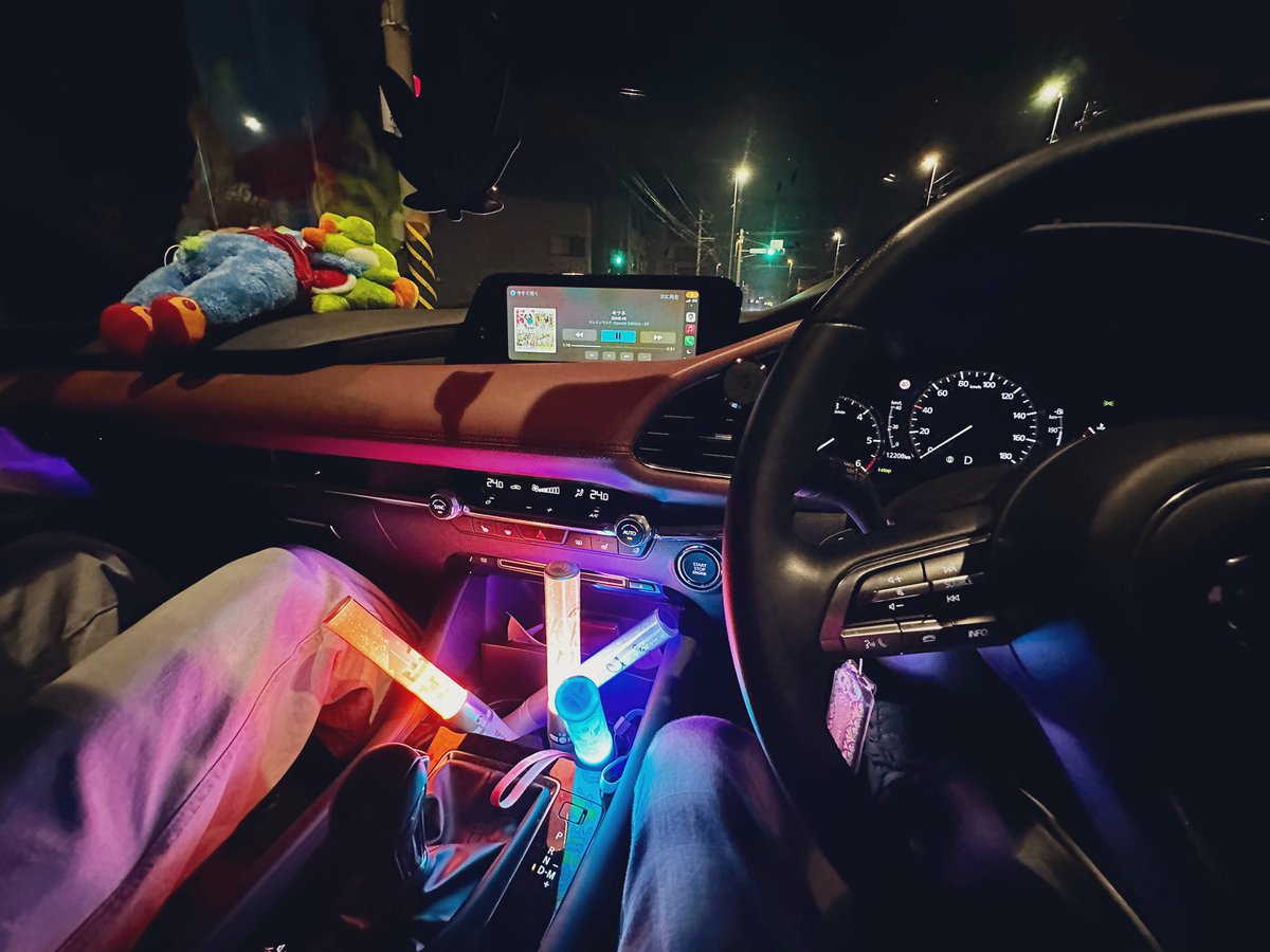 shell_mazda3's tweet photo. 横浜ナンバー、福岡のマリンメッセまでやってきた！

愛車と共にツアー巡業ドライブを果たせました！九州まで連れてきてくれた日向坂に感謝💪

#HappyTrainTour2023 https://t.co/m5EuItfXyq
