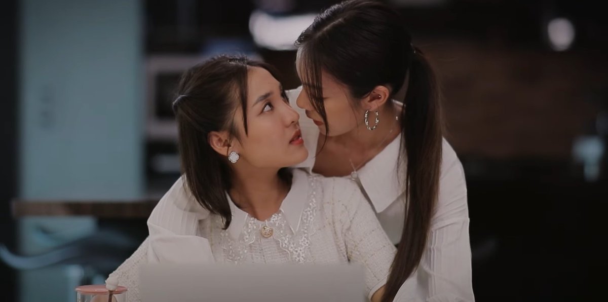 GirlsLoveShots's tweet photo. #LuckyMyLove

Official Trailer - Series Premieres October 28th
https://t.co/eYY2EBZsV2 https://t.co/x1WXoYjoJv