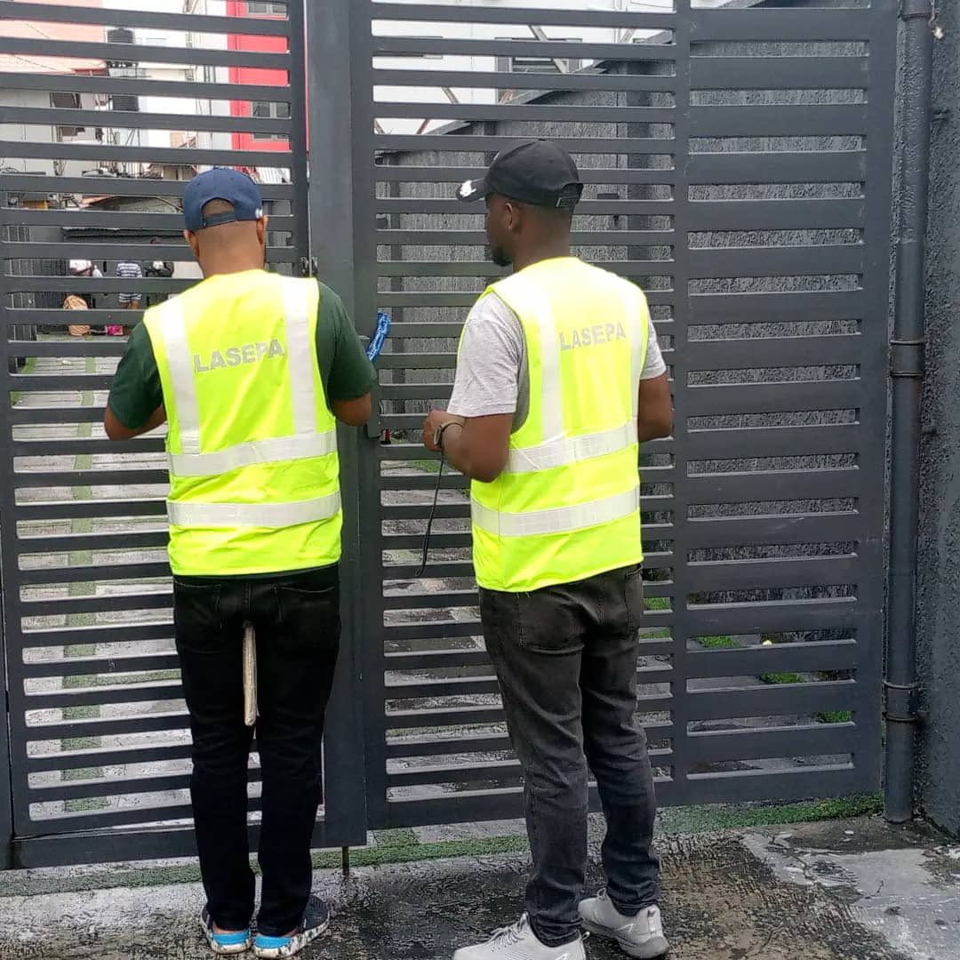 LasepaOfficial's tweet photo. and other environmental violations.

We are committed to addressing noise pollution and other environmental infractions for the betterment of Lagos residents' well-being.

#ForAGreaterLagos #MegaCity https://t.co/7S95GCHnao