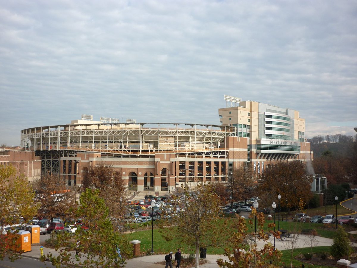 labpicks1's tweet photo. The first ever boots on the ground 2 teamer!!! One of our guys is in Knoxville and the other one is in Baton Rouge!!

TENNESSEE ML
AUBURN +10.5 (+213)

With a sprinkle of Auburn ML (+320) https://t.co/yWfoom03w9