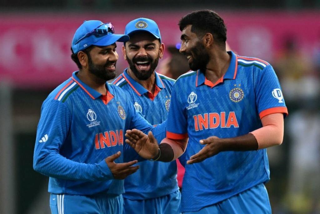 venkateshprasad's tweet photo. That was quick. India too good for the Pakistanis in every department.
Bowlers were outstanding thecway they came back after Pak were 155/2, and Rohit Sharma just made it a walk in the park. Too good. Proud of Team India. #IndvsPak https://t.co/NFlvUpP4rj