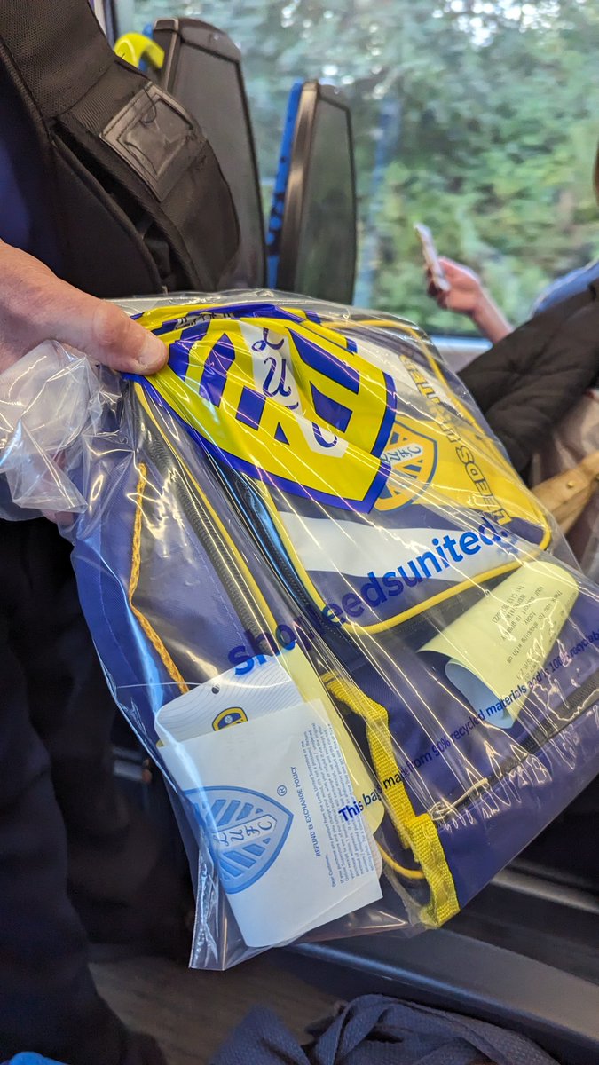 Calling #lufc fans. Can you help find the owner of this lost new bag? Found on the York > Blackpool train just after Burnley at 4.05pm Sat 14 Oct. It's going back to lost property at Leeds station now.