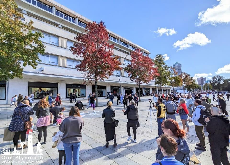 Amazing to see the community of Plymouth join me today 💯

People wanted to first watch, then they slowly joined me on the dance mat 🕺🏽💃🏽

“Toby G MBE - Come dance with me”

“In the community 4 the community”
Peace &amp; ❤️
<a href="/oneplymouth/">One Plymouth</a> 🙏🏽
Sponsors : <a href="/PlymCityCentre/">Plymouth City Centre Company</a> <a href="/PressSteveH/">Steve Hughes</a>