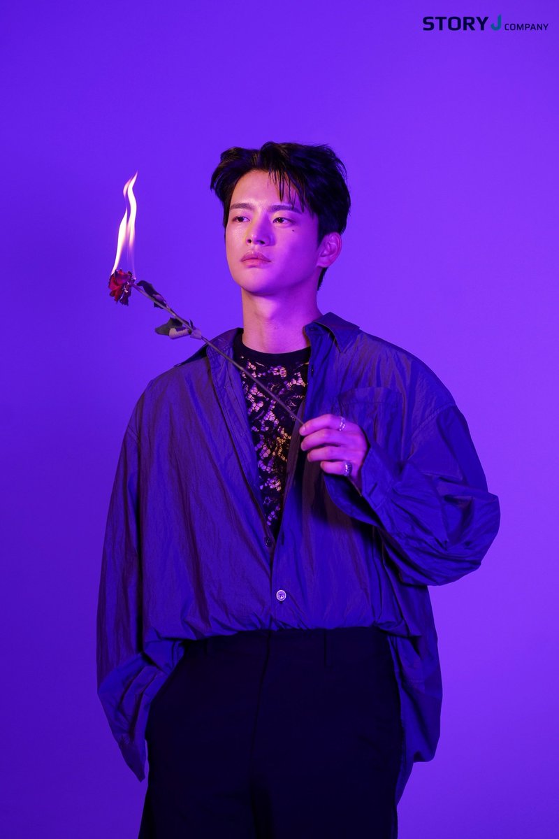 SeoInGukBrasil's tweet photo. SEO IN GUK DO CÉU ❤️‍🔥 https://t.co/jYve6L9B9B