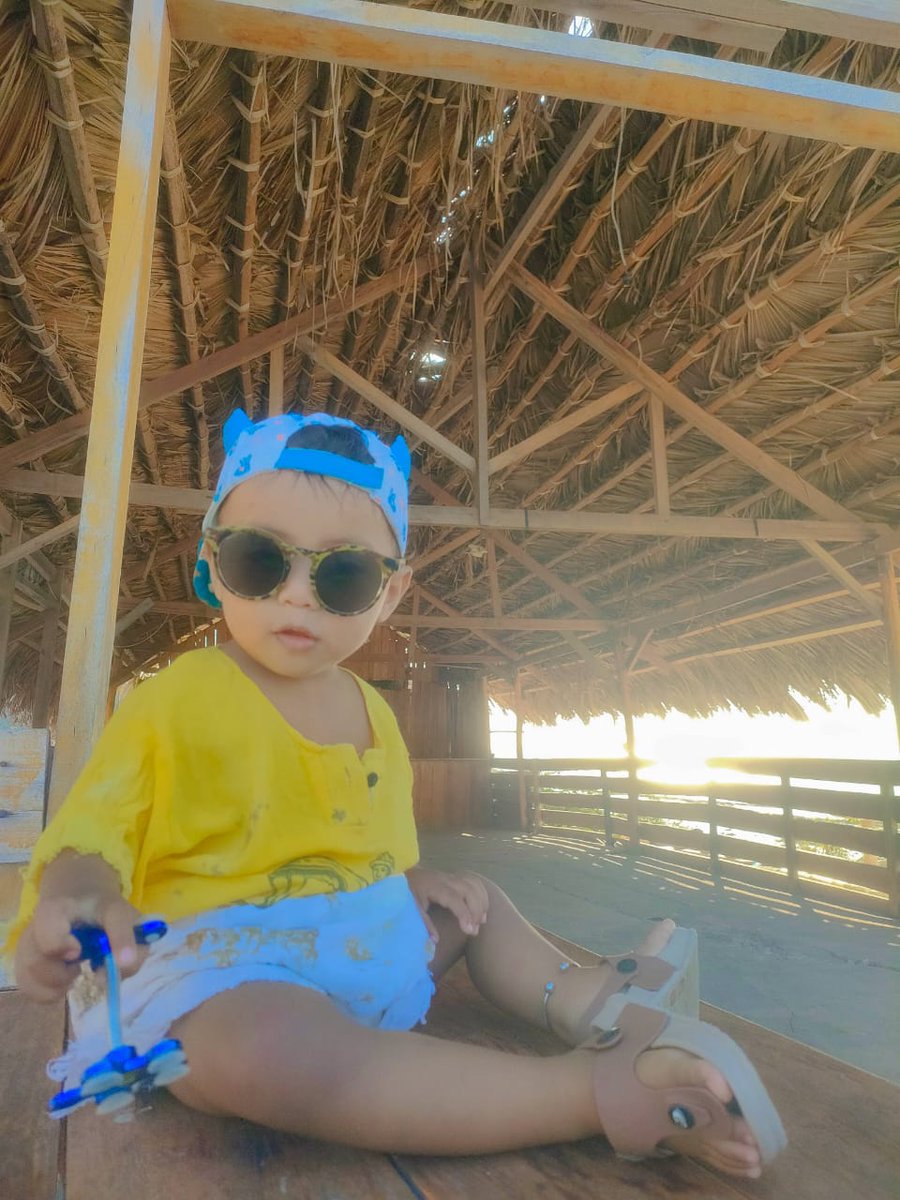marchrisal's tweet photo. Papa Rey 💋👶 https://t.co/xA13AaMptO
