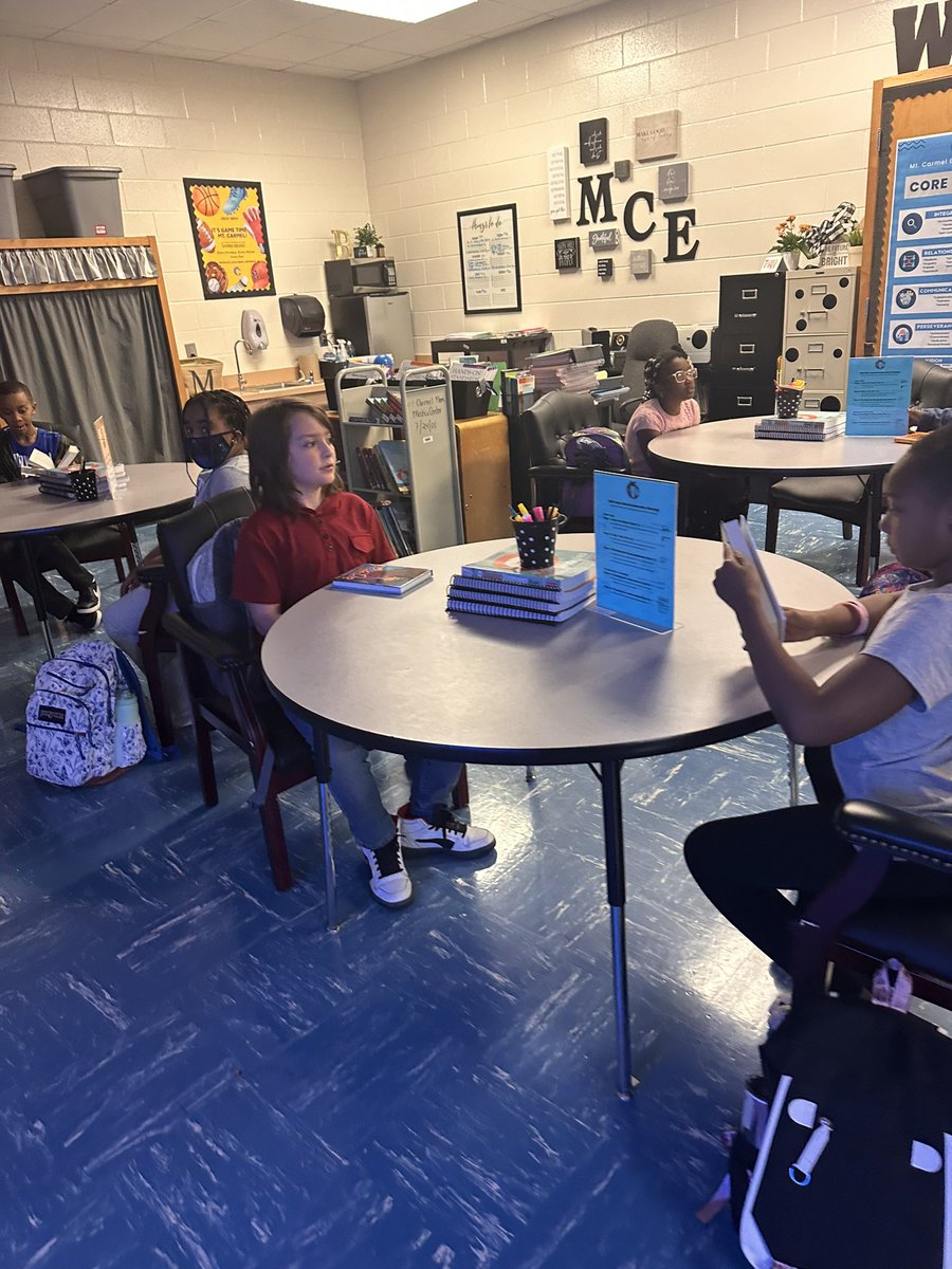MediaMcginnis's tweet image. Met with our #HRRB Team! Meet the MCE Golden Booklets! Friday was our “Pink Out” Day! #MustangsRock #TeamMustangs  #WinningForKids #readingbowl @allisonfoles @iammrsbolds @MtCarmelES_HCS