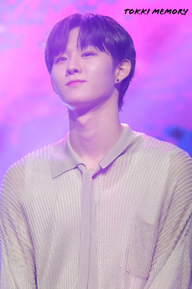 TokkiMemory's tweet photo. 세상에서 제일 귀여운 우리 윤서 ♡
생일 축하해♡♡

#HAPPYYUNSEODAY
#오랫동안_반짝일_윤이지윤서_생일 
#10월에_떠오른_윤서달 https://t.co/PsppDnPuX4