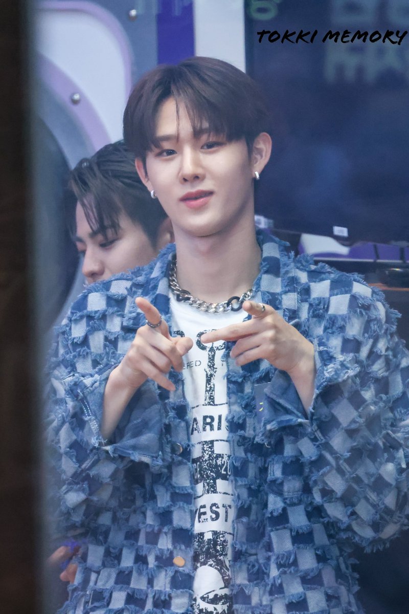 TokkiMemory's tweet photo. 세상에서 제일 귀여운 우리 윤서 ♡
생일 축하해♡♡

#HAPPYYUNSEODAY
#오랫동안_반짝일_윤이지윤서_생일 
#10월에_떠오른_윤서달 https://t.co/PsppDnPuX4