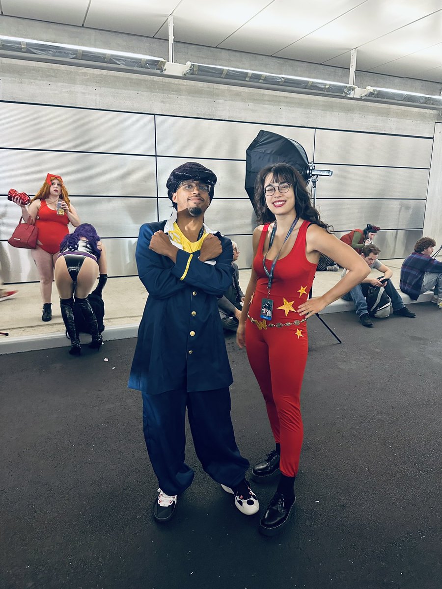 Maxzilla35's tweet photo. #NYCC2023 https://t.co/IwFKAHZeyE