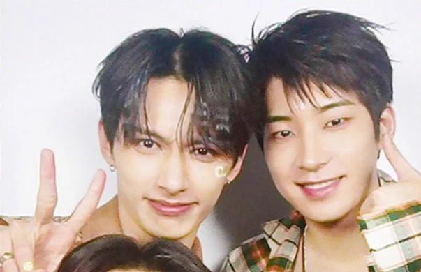 พี่อาร์ตกับหมอวรุต 
