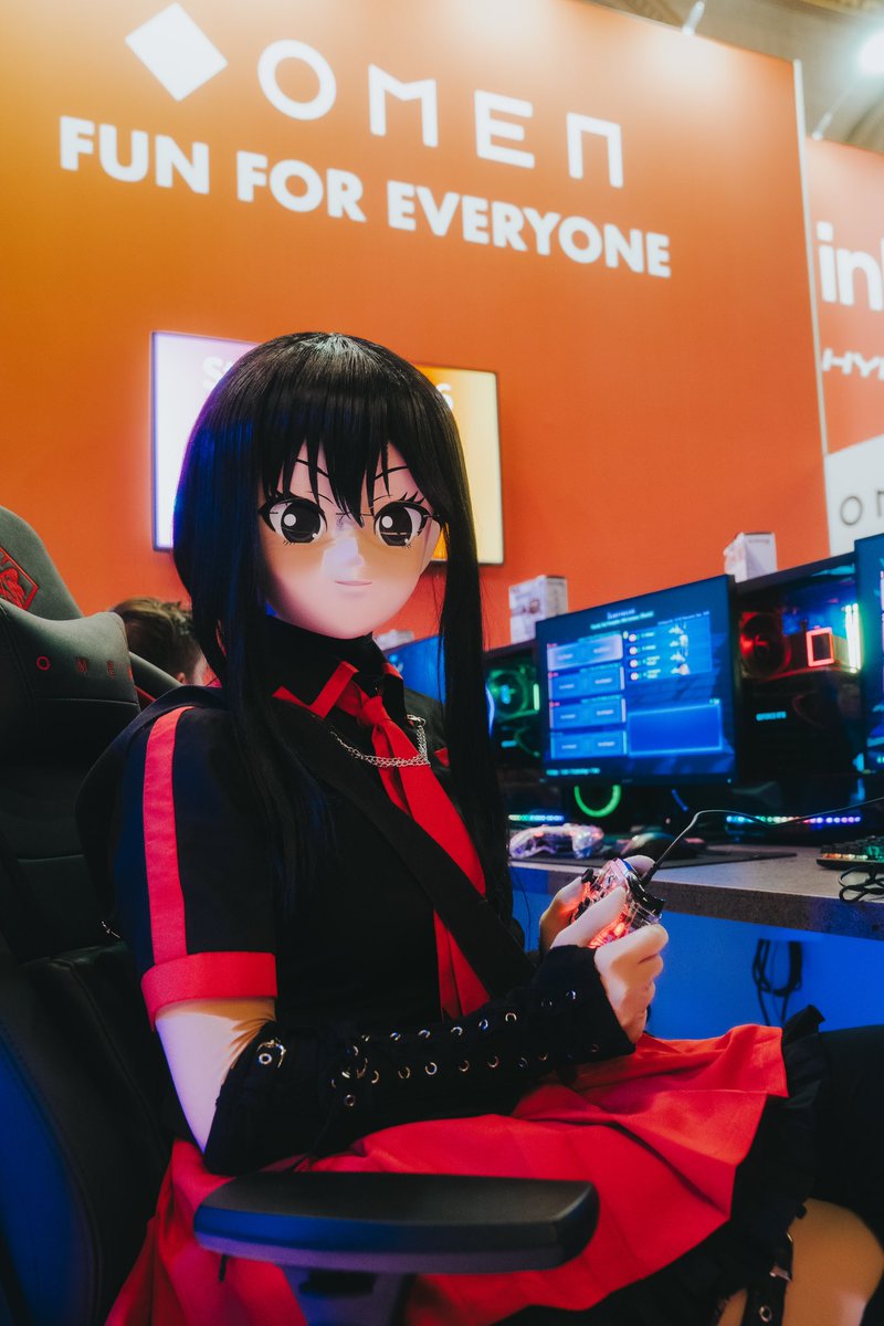 OMENbyHP_de's tweet photo. @StreetFighter 6 die Zweite. Auch heute wieder mit am Start, yetey, raven und klemenz von @planBesports sowie nerox von @AustrianForce
#gamecityvienna #OMEN #gamecity2023
#OMENTranscend #OMENbyHP #HPwithINTEL #OMEN16 #Gaming https://t.co/hqLZhLPPkk