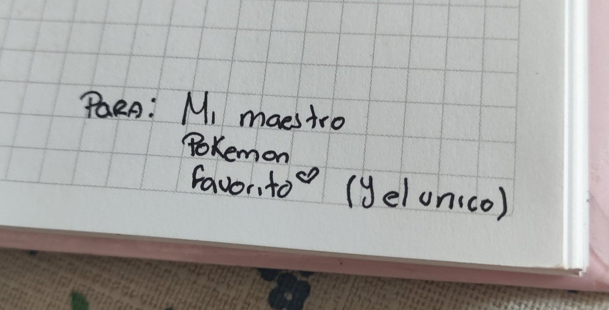 Barucomon's tweet photo. Hoy empecé un diplomado y mi morrita me hizo un cuaderno para tomar clase y hasta le puso stickers.
Yo el morro más afortunado. https://t.co/vj4dXSC9YR