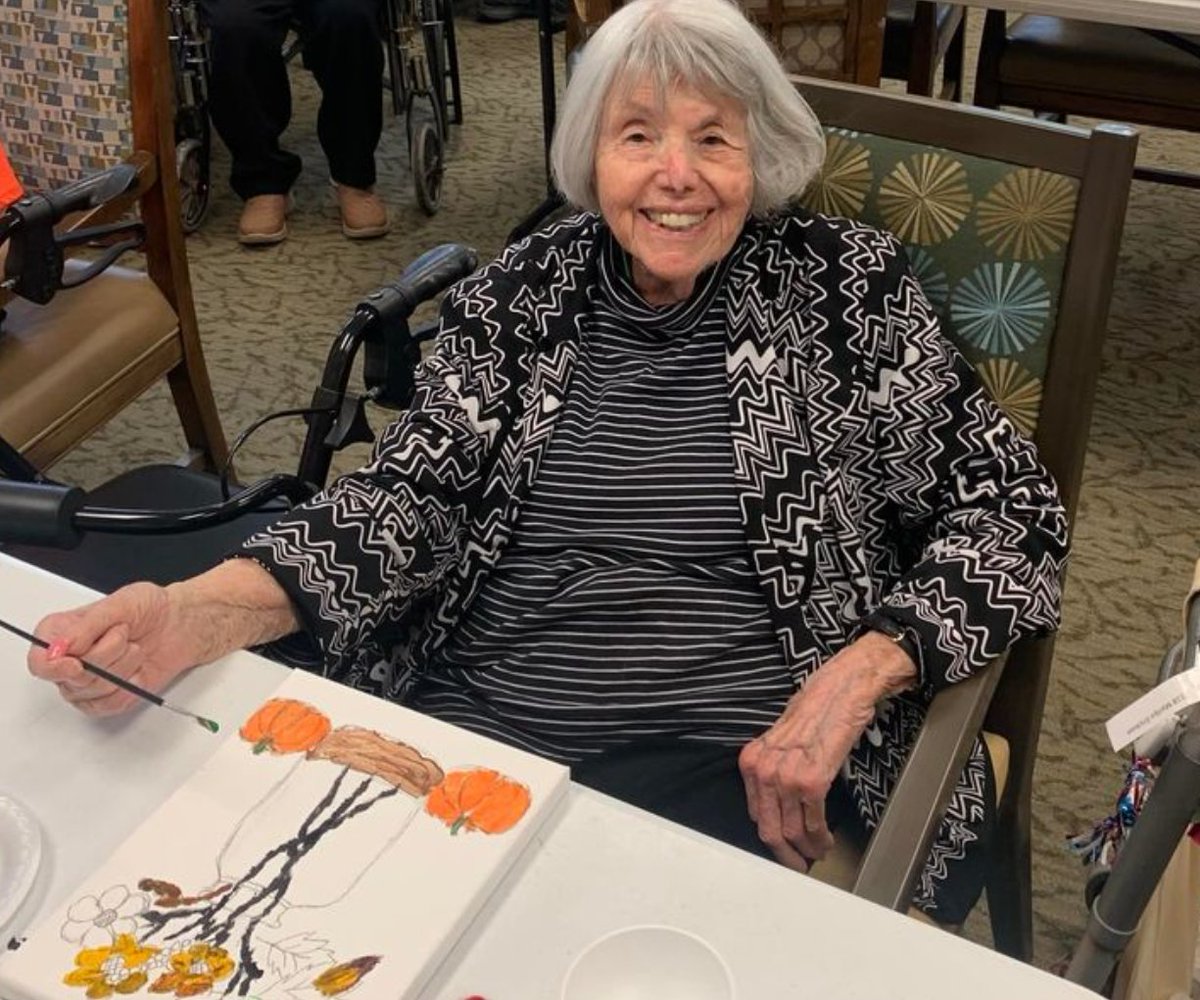AnthemMemCare's tweet photo. Paint and Sips are popular among residents of Emerald Place Memory Care in Glenview, Illinois. The results speak for themselves! https://t.co/YZzj3zc1XH #arttherapy #memorycare #Alzheimers https://t.co/iDcXc5Lgvx