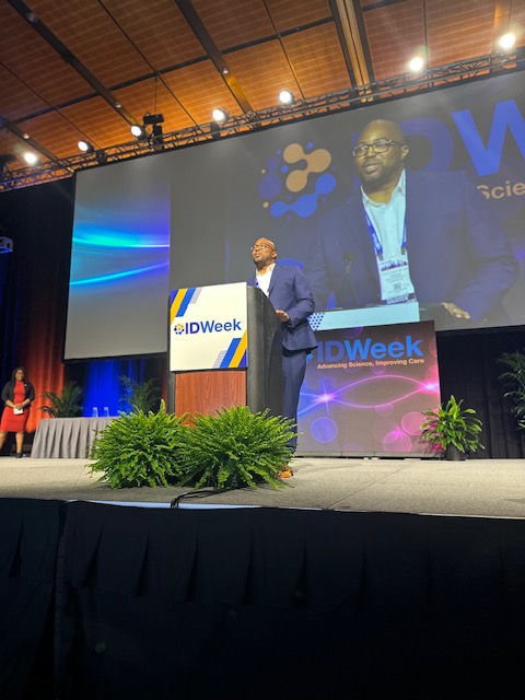 Congratulations to our 2023 Innovator Awardee @lance_okekemd! We are honored to recognize his innovative contributions to improving health equity through HIV care delivery & workforce development. Thank you Dr. Okeke for your important work! bit.ly/3WWaYJ5 #HIVatIDWeek