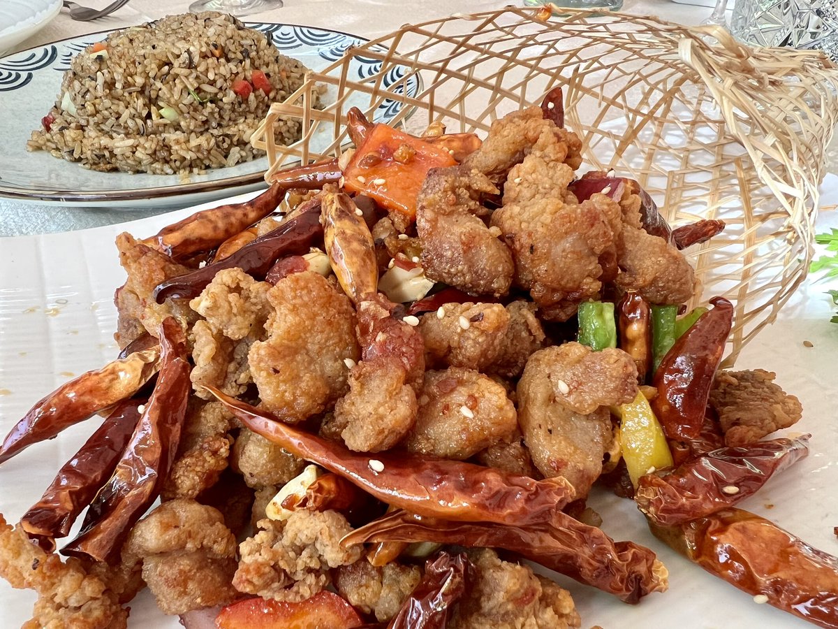 zampatelmundo's tweet photo. 🇨🇳 Espectacular como siempre la #cocinachina del #restaurante @elbund en #Madrid 
👉🏻 https://t.co/O1S4heYVZm https://t.co/J776JyKaNs