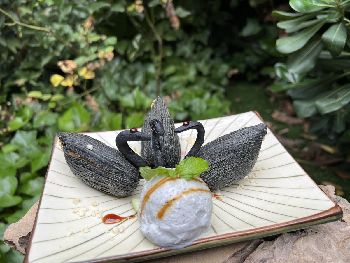 zampatelmundo's tweet photo. 🇨🇳 Espectacular como siempre la #cocinachina del #restaurante @elbund en #Madrid 
👉🏻 https://t.co/O1S4heYVZm https://t.co/J776JyKaNs