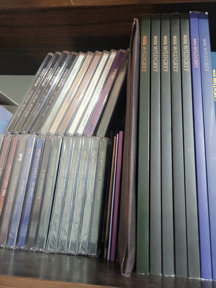jeha_mu's tweet photo. 트친소는 됐고, 알티 이벤트나 하겠어요

23 와일드 그레이 재관 OST
23 와일드 그레이 포토북

각각 한 분씩 드리겠습니다

트친 한정 X, 연뮤덕 한정 O,
알계나 비계는 제외,
당발은 로버트 로스가 오스카 와일드를 영원히 잃은 날 https://t.co/hRsIYKeBac