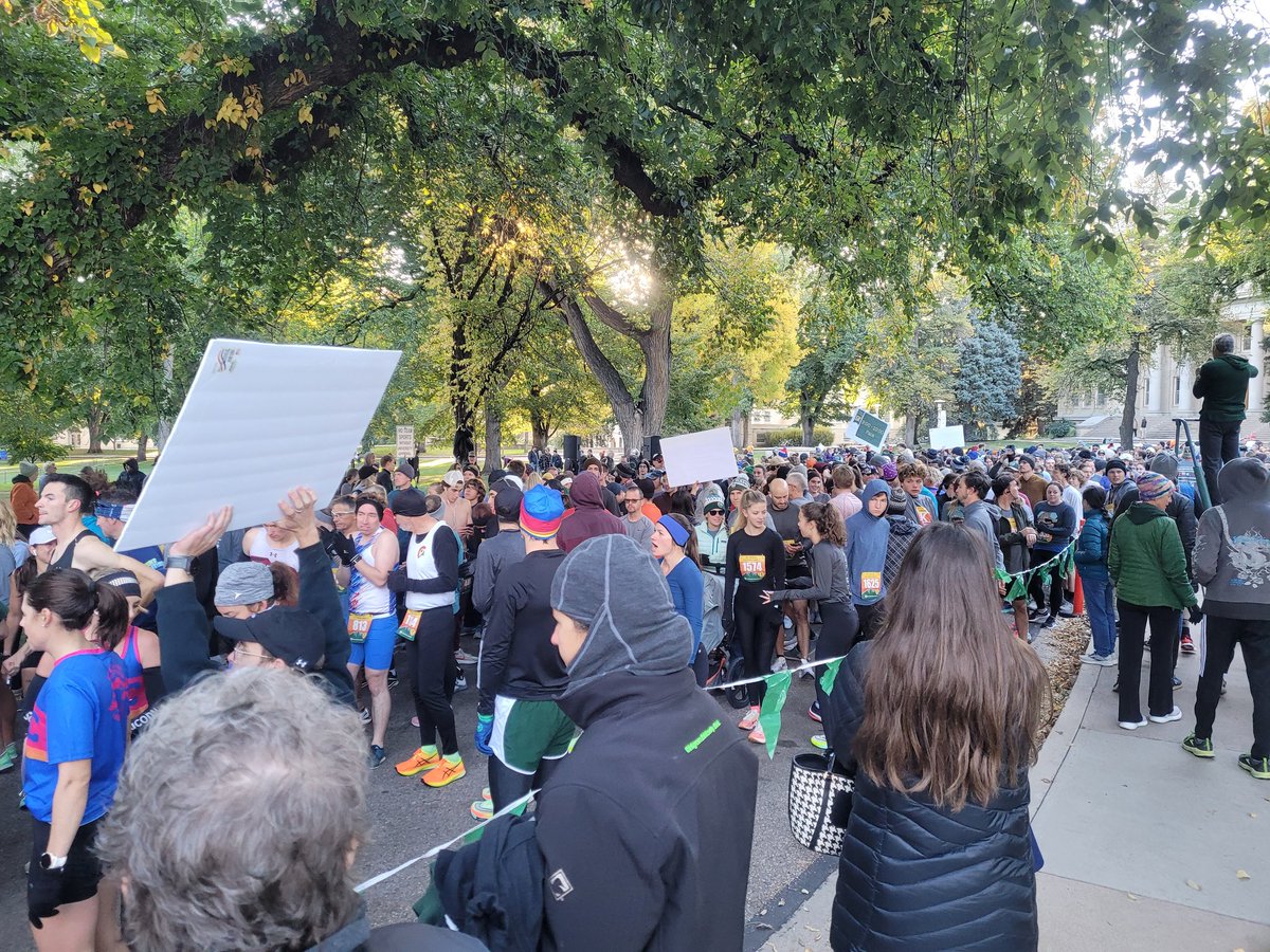 HealthHumanSci's tweet photo. @csuhes Lots of smiles at the @csuhes Homecoming 5k! Thanks for participating everyone and #GoRams! 💚💛

#ColoradoState #CSUHomecoming https://t.co/756VtZcI9O