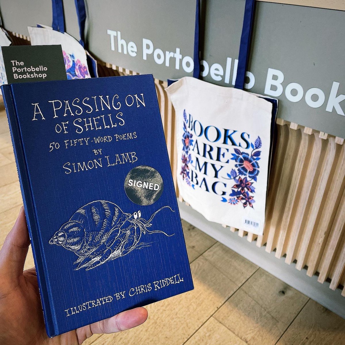 approx21words's tweet photo. 📚 Happy #BookshopDay!

I spent it in the lovely @PortyBooks, one of my faves, a gorgeous independent bookshop on the east coast of Scotland — a must-visit!

#APassingOnOfShells @Scallywagpress @booksaremybag https://t.co/pFOCnJgl2C