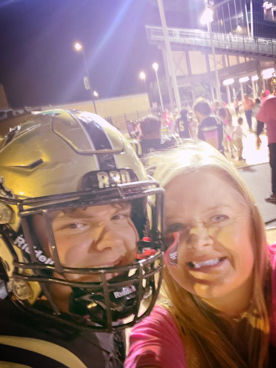 Our Matadors won again this morning by volunteering at the Pumpkin Patch!🎃Let’s GOOO!!! #matadorfamily #BeElite💛 <a href="/Seguin_Football/">Seguin Football</a>