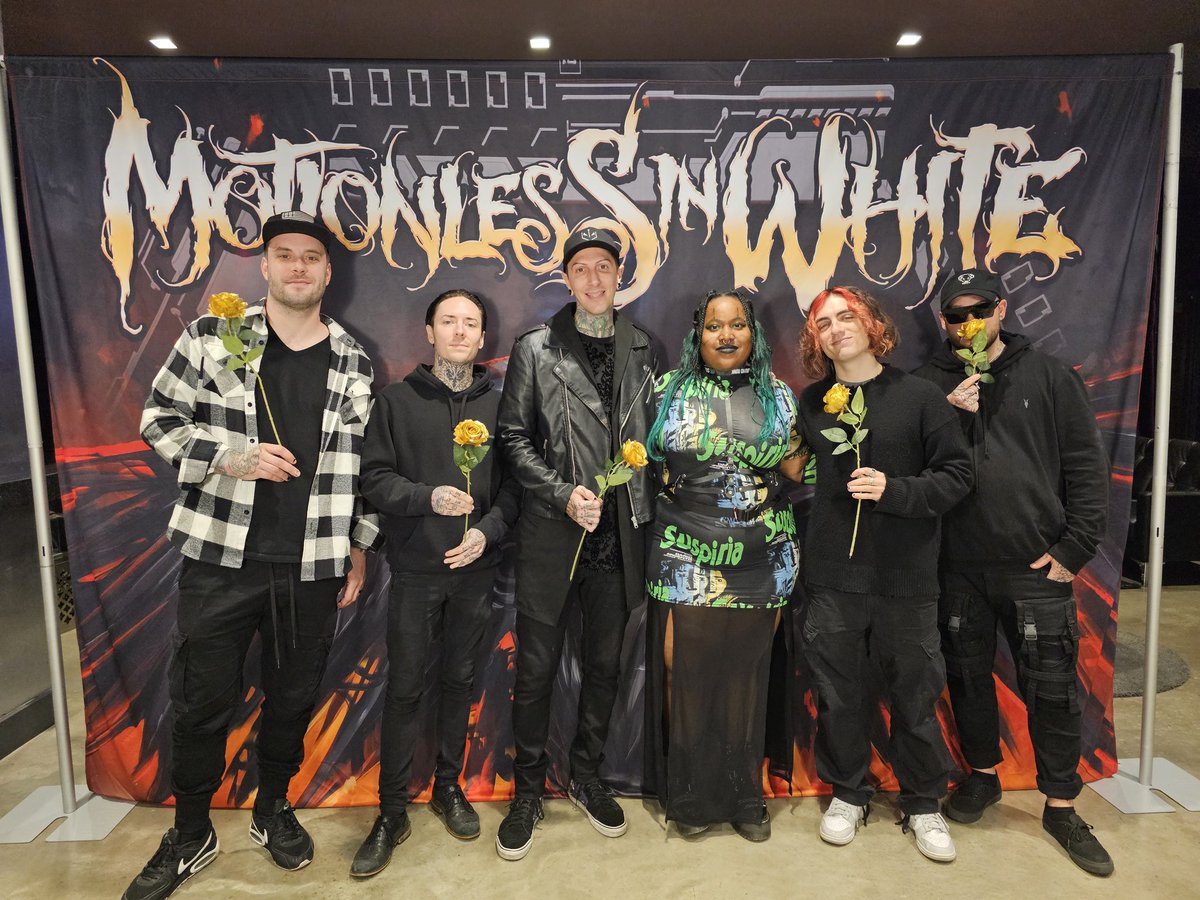 Krayolla (missing ERRA & MIW) 💜🤍🩶🖤 tweet media