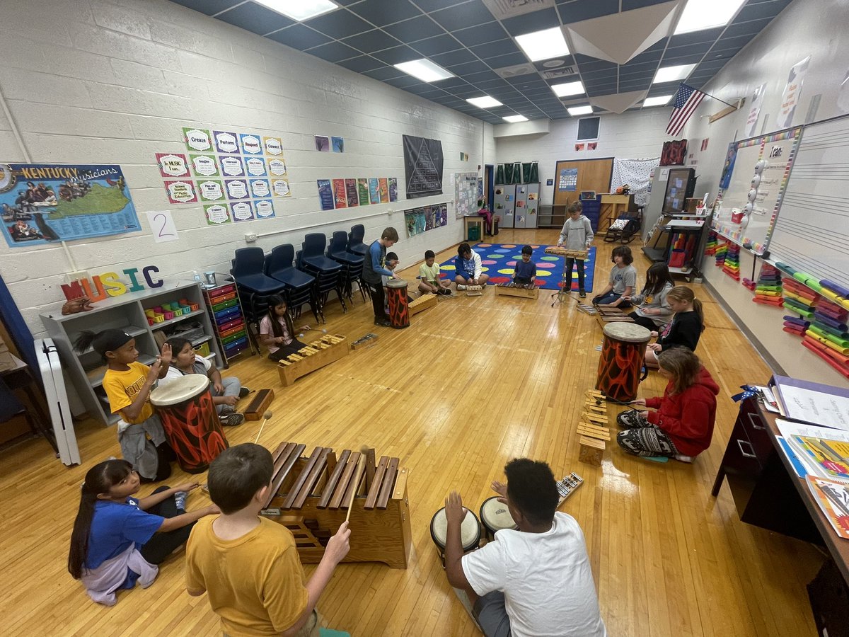 CMTribbett's tweet image. Yesterday was a fun day in 4th grade music! Using lessons from @ArtieAlmeida’s book Mallet Madness, we built ensemble skills and had a blast exploring new instruments!

#malletmadness #elmused #musiceducation @simmonsbulldogs #whereiwanttobe @WoodfordCoPS #wherekidswin